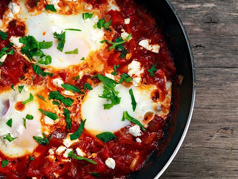 Chakchouka feta et courgettes : la recette estivale à tester